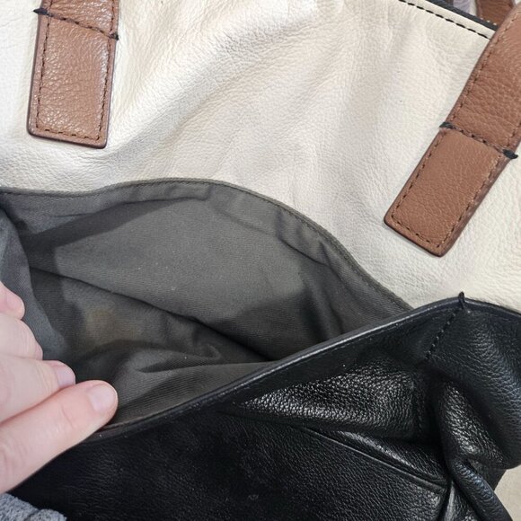 Fossil Two-Tone Leather Tote Bag With Adjustable Crossbody Strap Brass‎ Hardware - Picture 7 of 11